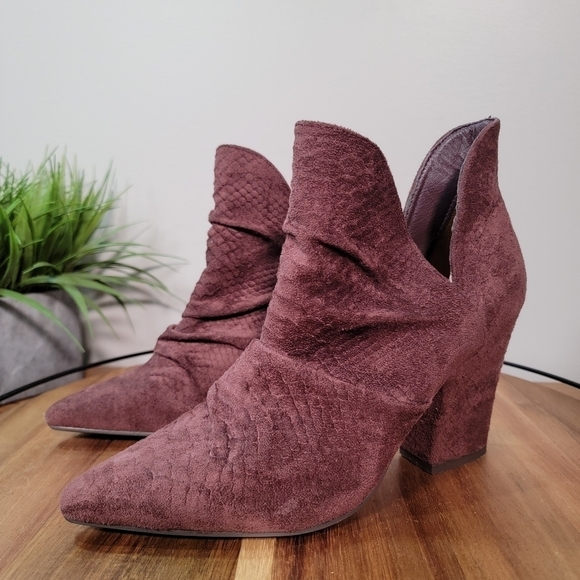 Mi.iM Kendell Maroon Contemporary Distressed Snake Booties Pointed toe Size 9 - Picture 4 of 16